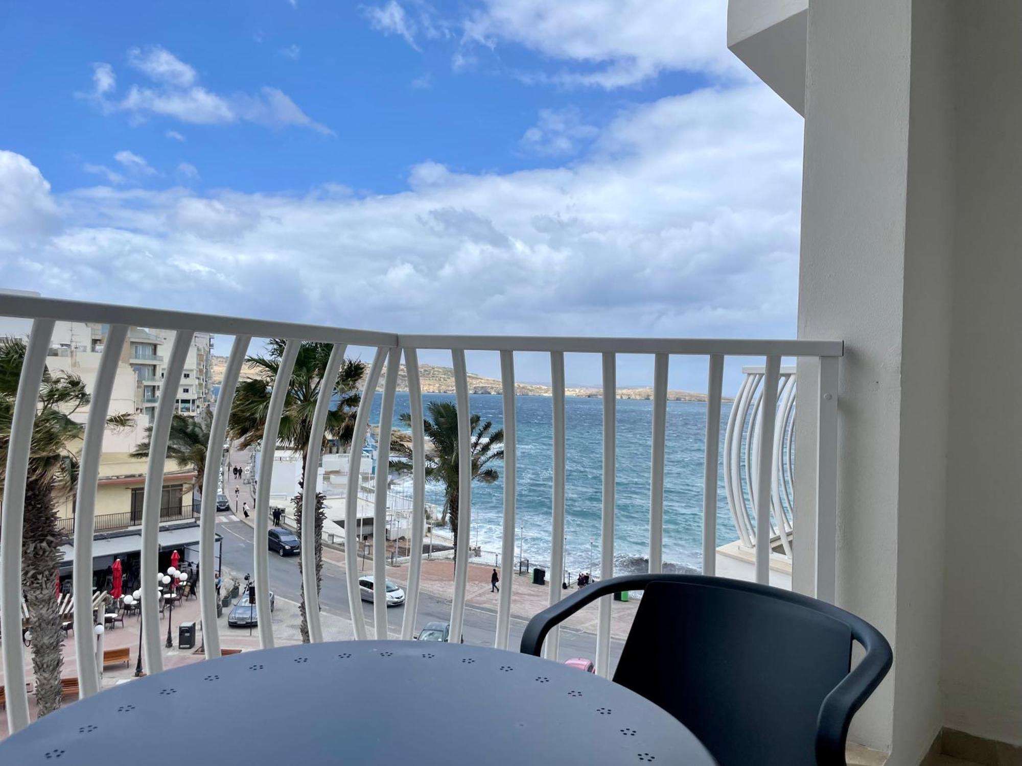 סיינט פול ביי Bugibba Square Seafront Lux Apartments By Holi מראה חיצוני תמונה